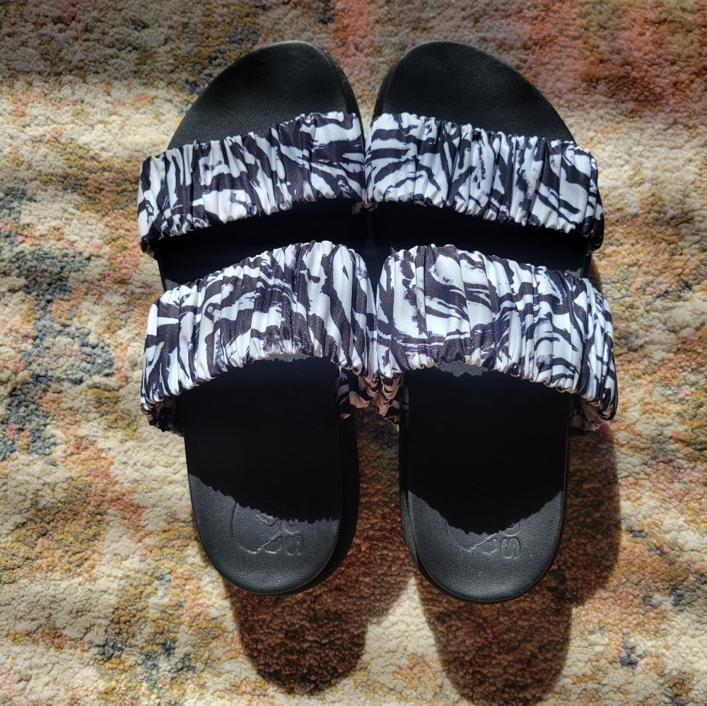 Sorel Roaming Two Strap Slide Sandals